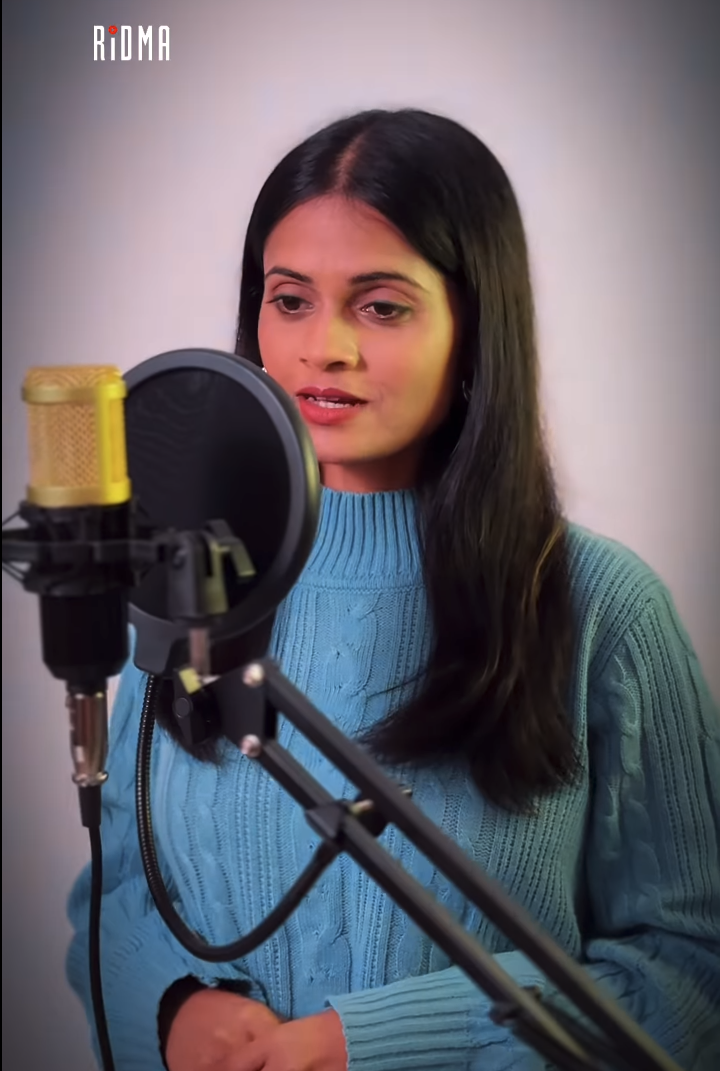 Bohot Pyar Karte Hai Tumko Sanam ❤️